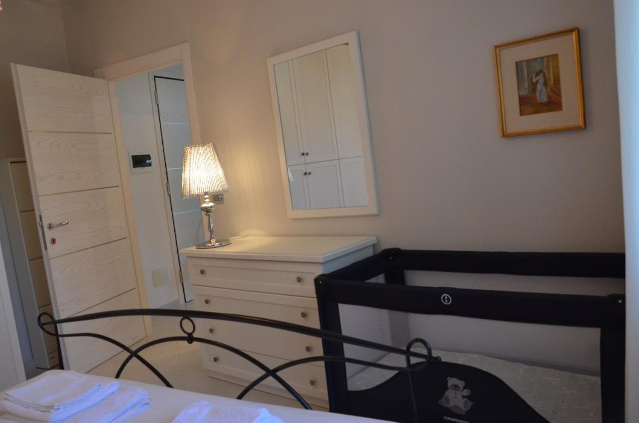 Elena Apartment - View Lake - Private Garage Bardolino Esterno foto